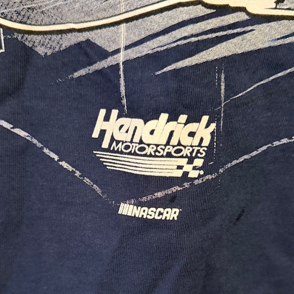Show your Chase Elliott pride with this bold #9 Hendrick Motorsports Tee Sz M. - Picture 3 of 4